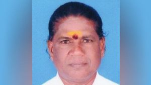 சிவகங்கை: நர்ஸிங் மாணவியை பலாத்காரம் செய்து கர்ப்பமாக்கிய பாஜக பிரமுகர் சிவகுரு துரைராஜ் கைது! 