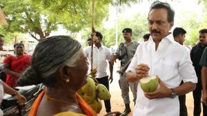 மத்திய அரசின் அடிமை எடப்பாடி பழனிசாமி... மு.க.ஸ்டாலின் விமர்சனம் 