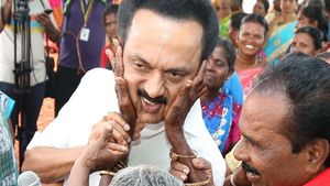அடுத்த ஒன்றரை மாதத்தில் ஓபிஎஸ் வழக்கில் தீர்ப்பு- ஈபிஎஸ் பதவி விலகுவார்: மு.க.ஸ்டாலின் 