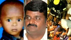 பாம்பு பிடிப்பது போல.. பிரசவத்தின்போது குழந்தையை எடுப்பது போலவெல்லாம் செய்து பார்த்தோம்..விஜயபாஸ்கர்
