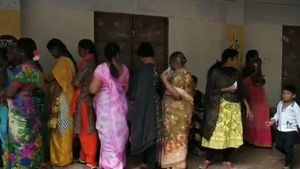 விக்கிரவாண்டி சட்டசபை இடைத்தேர்தல்.. விறுவிறுப்பாக நடந்து முடிந்த தேர்தல்.. 76% வாக்குப்பதிவு! 