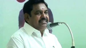 வீட்டில் இருந்து பேட்டி கொடுத்தால் உயர முடியாது.. அரசியல் ரொம்ப கஷ்டம்.. முதல்வர் பழனிசாமி பேச்சு!