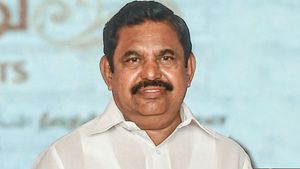 யார் வேண்டுமானாலும் கட்சி ஆரம்பிக்கலாம்.. ஆட்சிக்கு வருவது அதிமுகதான்.. முதல்வர் பழனிசாமி சவால்! 