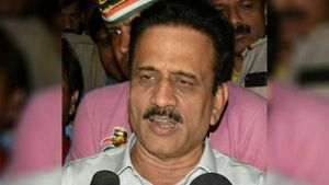 வாய்க்கு வந்தபடி மிகவும் டூ மச்சாக பேசுகிறார் சஞ்சய் ராவத்.. பாஜக கடும் விமர்சனம் 