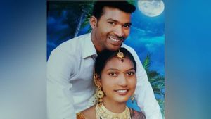 ராத்திரியெல்லாம் தூங்க விடுவதே இல்லை.. வெறுத்து போன மனைவி.. ஆத்திரமான கணவர்... பரிதாப கொலை! 