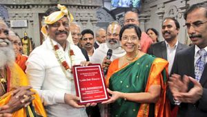 பண்பின் சிகரம் ஓபிஎஸ்.. வீரத் தமிழன் பன்னீர் செல்வம்.. ஓபிஎஸ் டே.. அடடே.. அமெரிக்காவே அதிருதுல்ல 