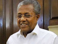 சபரிமலை தீர்ப்பு குறித்து வழக்கறிஞர்களுடன் ஆலோசித்து முடிவெடுப்போம்: கேரளா முதல்வர் பினராயி விஜயன் 