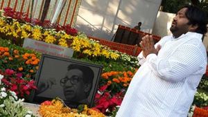 காங்-என்சிபி கூட்டணிக்கு எதிர்ப்பு- சிவசேனா இளைஞரணி நிர்வாகி ராஜினாமா! 