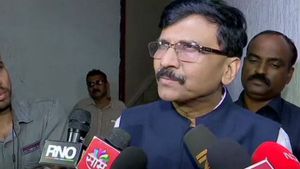 திடீரென பாஜக ஆட்சியமைக்க ரெடியாவது எப்படி.. சிவசேனா காட்டம்.. தே.ஜ. கூட்டத்தில் பங்கேற்க மறுப்பு 