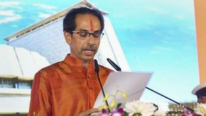 மகாராஷ்டிரா சட்டசபையில் நாளை உத்தவ் தாக்கரே அரசு நம்பிக்கை வாக்கெடுப்பு கோருகிறது? 