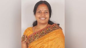 திராவிட கட்சிகள் வள்ளுவரை பயன்படுத்தி கொண்டனர்.. வானதி சீனிவாசன் பகிரங்க குற்றச்சாட்டு 