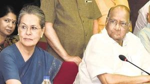 7 மணிக்கு வந்த ஒரு கால்.. சோனியாவிடம் எச்சரித்த சரத் பவார்.. மகாராஷ்டிரா அரசியல் மாறிய நிமிடம்! 