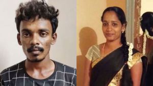 பச்சை குத்திருக்கியே.. இது யாரு.. என்ன உறவு..  33 வயது காதலியை அறைந்தே கொன்ற 23 வயது காதலன்! 