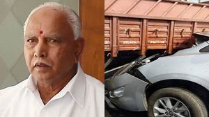 லாரி, ஆட்டோ மீது அடுத்தடுத்து மோதிய கான்வாய் கார்.. எடியூரப்பா, செயலாளர் செல்வகுமார் தப்பினர் 