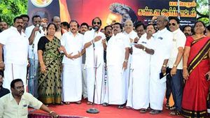அதிமுக இல்லாதிருந்தால் நாட்டில் பல கொடூர சட்டங்கள் நிறைவேறி இருந்திருக்காது.. திருச்சி சிவா 