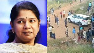 தெலுங்கானா என்கவுண்டர்.. கனிமொழி, பாலபாரதி அதிருப்தி.. மாயாவதி, விஜயதாரணி வரவேற்பு 