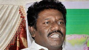 எனது கட்சி நிர்வாகிகளை நம்பவேண்டாம்... கருணாஸ் எம்.எல்.ஏ. ஓபன் டாக் 