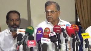 இலங்கைத் தமிழர்கள் தங்களது நாட்டிற்குத் திரும்ப வேண்டும்.. இல.கணேசன் பேச்சு