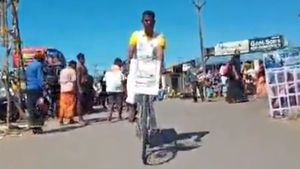 ஒற்றைக்காலில் சைக்கிள் மிதித்து மாற்றுத்திறனாளி மணிகண்டன் சாதனை முயற்சி!