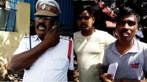 ஃபைன் மட்டும் போடறீங்க.. ரசீது எங்கே.. பைக்கில் வந்தவர் வாக்குவாதம்.. வைரலான வீடியோ.. எஸ்ஐ சஸ்பெண்ட்