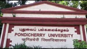 புதுவை வருகிறார் ஜனாதிபதி ராம்நாத் கோவிந்த்..  மாணவர் அமைப்புகள் கண்காணிப்பு! 