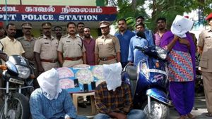 நிர்வாண மசாஜ் செய்யலாம் வாங்க.. ஏமாந்த தொழிலதிபர்.. பிரேமா உள்பட 3 பேர் கைது 