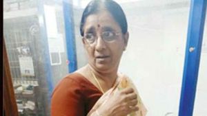 மரத்தடியில் காத்திருக்கிறேன்.. கையில் ரூ. 3000.. சீக்கிரம் வாங்க.. ஓடி வந்த கீதா.. கைது செய்த போலீஸ்