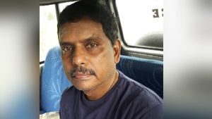 தூங்கி கொண்டிருந்த 17 பேரை.. காவு வாங்கிய காம்பவுண்ட் சுவர்.. வீட்டு ஓனர் சிவசுப்பிரமணியம் கைது 