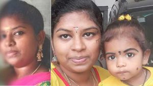 குழந்தையை தொங்க விட்டு.. தானும் தூக்கு மாட்டி உயிரை விட்ட ரம்யா.. பாழாய் போன வரதட்சணை கொடுமை!