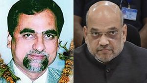 நீதிபதி லோயா மர்ம மரண வழக்கு.. மீண்டும் விசாரிக்கும் மகாராஷ்டிரா அரசு.. அமித் ஷாவிற்கு சிவசேனா செக்!