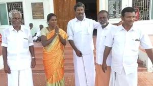 அடிச்சது யோகம்.. குலுக்கலில் தலைவரானார் மாயாகுளம் சரஸ்வதி! 