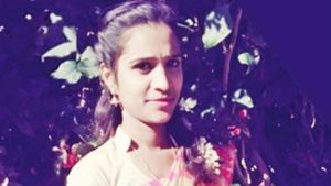 வேணாம்மா.. ராத்திரியில் தனியா போகாதே.. தடுத்த தந்தை.. மனமுடைந்த மகள்.. தேவையில்லாத தற்கொலை! 