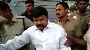 அதிமுக பெயரில் போலி இணையதளம்: முன்னாள் எம்.பி. கே.சி பழனிசாமிக்கு பிப் 7 வரை நீதிமன்ற காவல் 