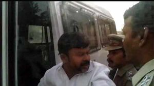 முன்னாள் அதிமுக எம்பி கேசி பழனிச்சாமி கைது செய்யப்பட்டது ஏன்? பரபரப்பு தகவல்கள் 