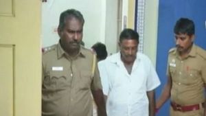 மனைவிக்கு துணைத் தலைவர் பதவி கேட்ட ஆறுமுகம்.. மறுத்த செந்தில்குமார்.. கொலை! 