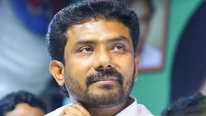 முன்வைத்த காலை பின் வைக்கமாட்டேன்... போட்டியிலிருந்து ஒதுங்க மறுக்கும் ஓ.பி.ஆர். 