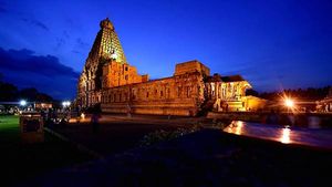 தஞ்சாவூர் பெரிய கோவில் கும்பாபிஷேகம் - அஸ்திரஹோமத்துடன் ஆரம்பம் பிப்.1ல் யாகசாலை பூஜை