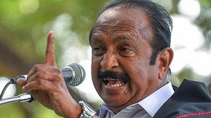 மருத்துவமனை முன்பு போராட்டம் நடத்தலாமா.. மனசாட்சி இல்லையா.. வைகோ ஆவேசம் 