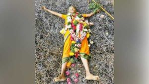 முள்படுக்கை மேலதான் படுப்பார்.. குறி சொல்வார்.. சொல்றதெல்லாம் அப்படியே நடக்கும்.. பக்தர்கள் பூரிப்பு