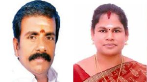 அதிமுக எம்.எல்.ஏ.வுக்கு பளார் விட்ட ஒன்றியச் செயலாளர்... அமைச்சர் தங்கமணி பஞ்சாயத்து 