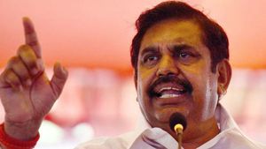 குட்டிக் கதை கூறிய எடப்பாடி பழனிச்சாமி.. கண் முன்னே ஓடிய நடிகர் கார்த்திக் நடித்த திரைப்படம்! 
