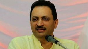 ரத்தம் கொதிக்குது.. மகாத்மா காந்தியின் சுதந்திர போராட்டமே ஒரு நாடகம்.. பாஜக எம்பி அனந்தகுமார் ஹெக்டே