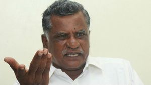 ரஜினி கட்சி தொடங்கமாட்டார்... அவரை ரசிகர்கள் கைவிட்டுவிட்டனர் -முத்தரசன் 