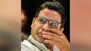தட்டிக்கேட்க ஆள் இல்லை.. தேசிய அளவில் புயலை கிளப்பும்.. பீகாரில் வேலையை காட்டும் பிரசாந்த் கிஷோர்! 