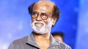 தூத்துக்குடி துப்பாக்கிச் சூடு விசாரணை- ரஜினிக்கு இன்று மட்டும் விலக்கு- மீண்டும் ஆஜராக சம்மன் 