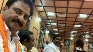 விளையாட்டுப் புள்ளீங்கோ.. சட்டசபைக்குள் செல்பி எடுத்த காங்கிரஸ் எம்எல்ஏக்கள்! 