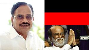  பேசவே மாட்டேன்னு சொன்னாரே தமிழருவியார்.. ரஜினி தனித்து போட்டின்னு இப்ப சொல்றாரே! 