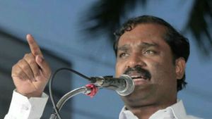 பாட்ஷாவாக நடித்தால் மட்டும் போதாது.. வண்ணாரப்பேட்டைக்கு  வர வேண்டும்.. ரஜினிக்கு வேல்முருகன் அழைப்பு
