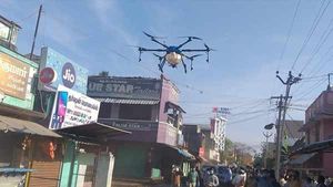 கொரோனாவே ஓடிப்போ.. ட்ரோன் மூலம் கொரோனாவை விரட்டும் கடலூர் மாவட்ட நிர்வாகம் 