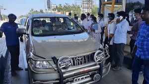 கொரோனா எதிரொலி.. எல்லைகளில் மருத்துவ குழுக்களை நிறுத்திய புதுச்சேரி! 